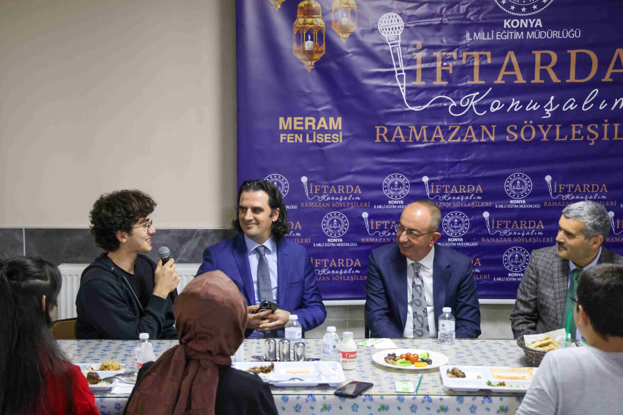 Meram’da klasik oldu! Fen liseliler yine hediyeleri kaptı 3